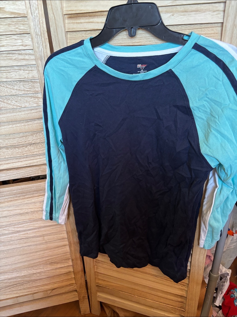 FINAL MARKDOWN St. John's Bay Navy Raglan Long-Sleeve Tee Medium